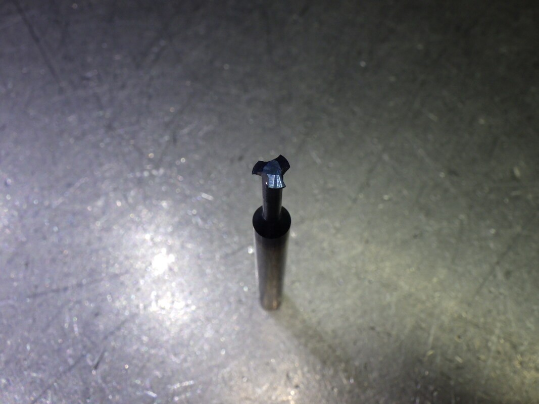 Carmex .197" 60 deg 3 Flute Carbide Thread Mill MC050-45C11 A60 MT8 (LOC1660)