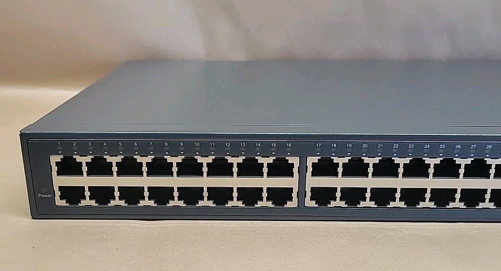 TP-LINK Technologies TP-Link (TL-SG1048) 48-Ports Rack-Mountable Ethernet Switch