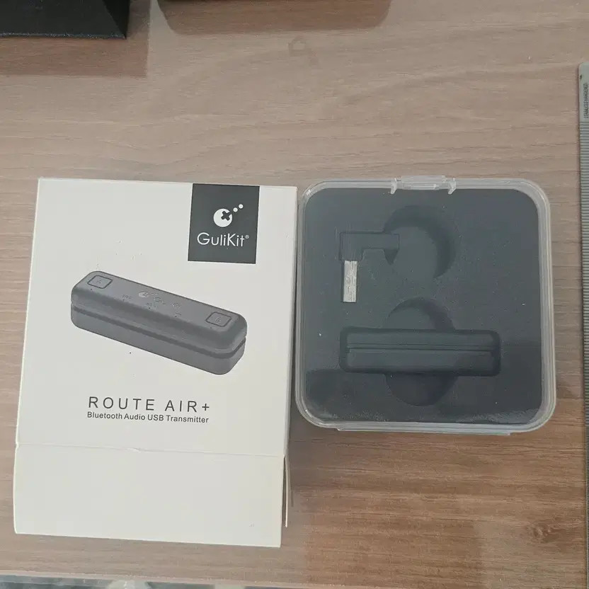 Gullikit Portable Mini Dock & Bluetooth Transceiver for Switch