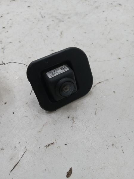 Camera/ Projector Rear View Camera Decklid Mounted 2016-2017 SENTRA OEM