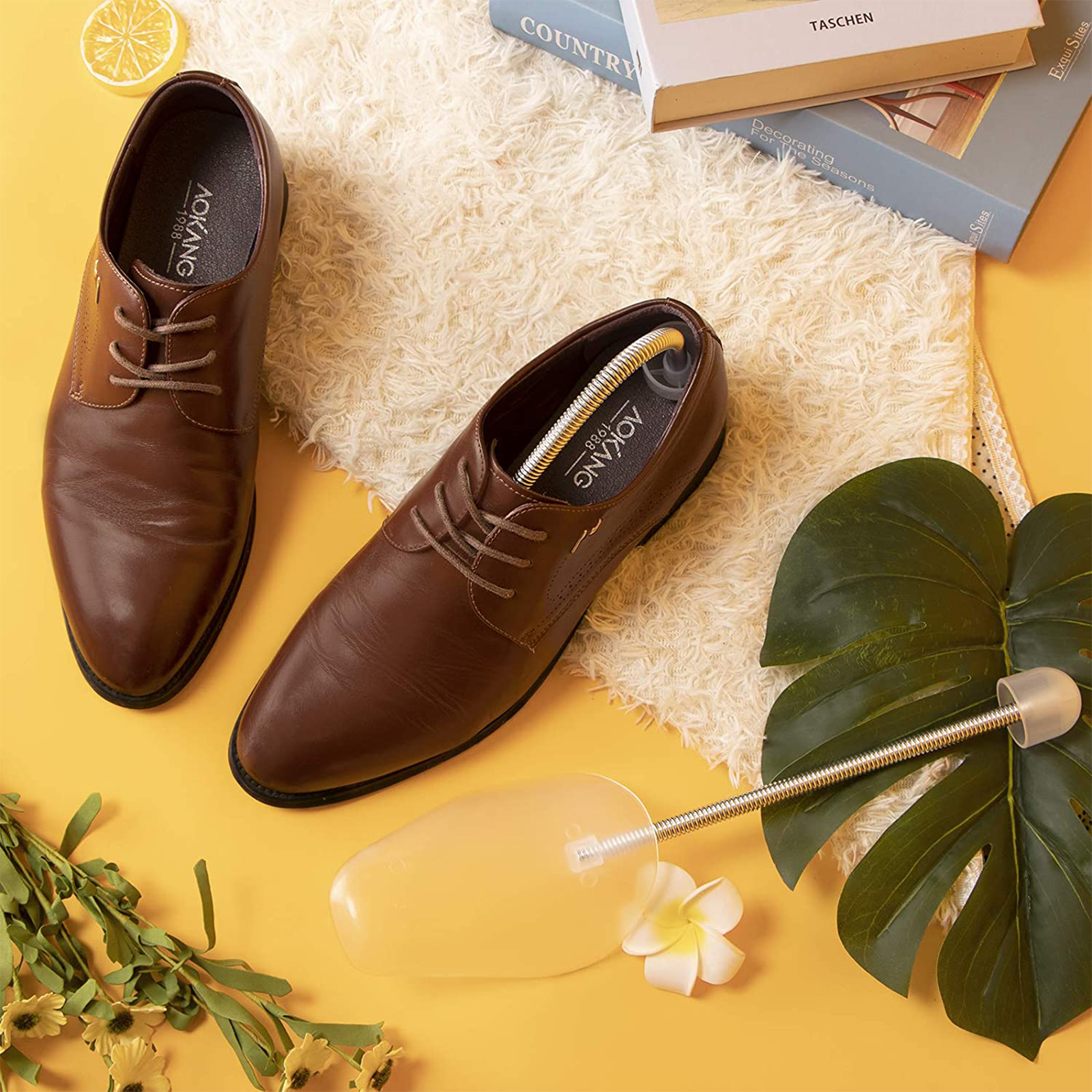 1-2 Pairs Adjustable Plastic Spring Men Women Shoe Trees Shaper Keeper Stretcher