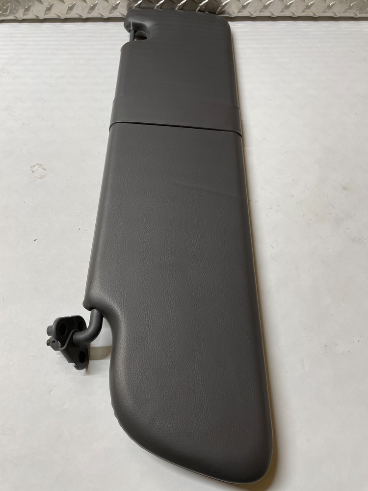 2016 PETERBILT 579 SUN VISOR INTERIOR RIGHT 01842RH 7498