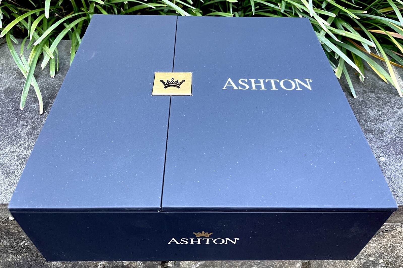 Ashton Cigars Luxury Gift Set, Whiskey Glasses & Superb Ashtray