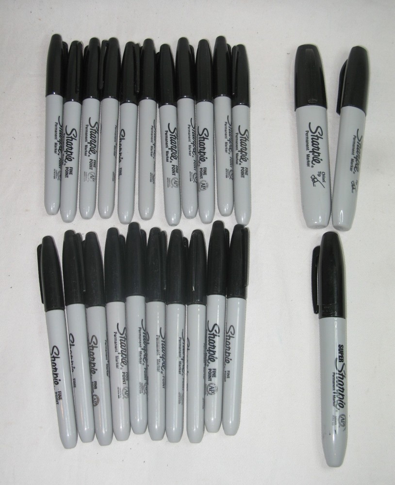 NEW Sharpie Black Markers Multi-Pack 24 pc with 2 x Chisel Tip + 1 Super Sharpie