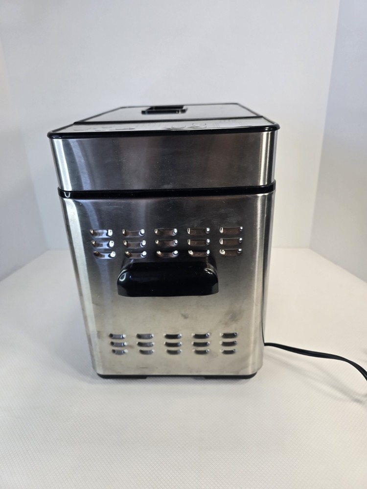 CUISINART CBK-100 2-Pound Programmable Breadmaker - Stainless Steel