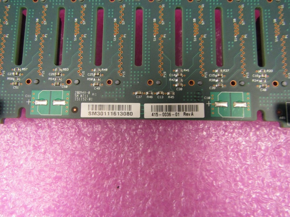 415-0036-01 EMC Isilon S200 24 Disk SAS Backplane P