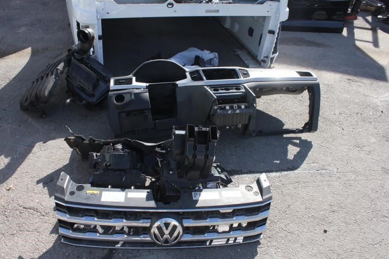 Camera/Projector Camera Front Windshield Mounted Fits 18 ATLAS 582312