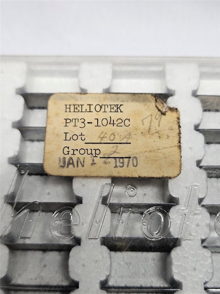 1970 Vintage Heliotek PT3 Miniature Solar Cell 20 X 20 mm 1/2 Volt Lot of 100