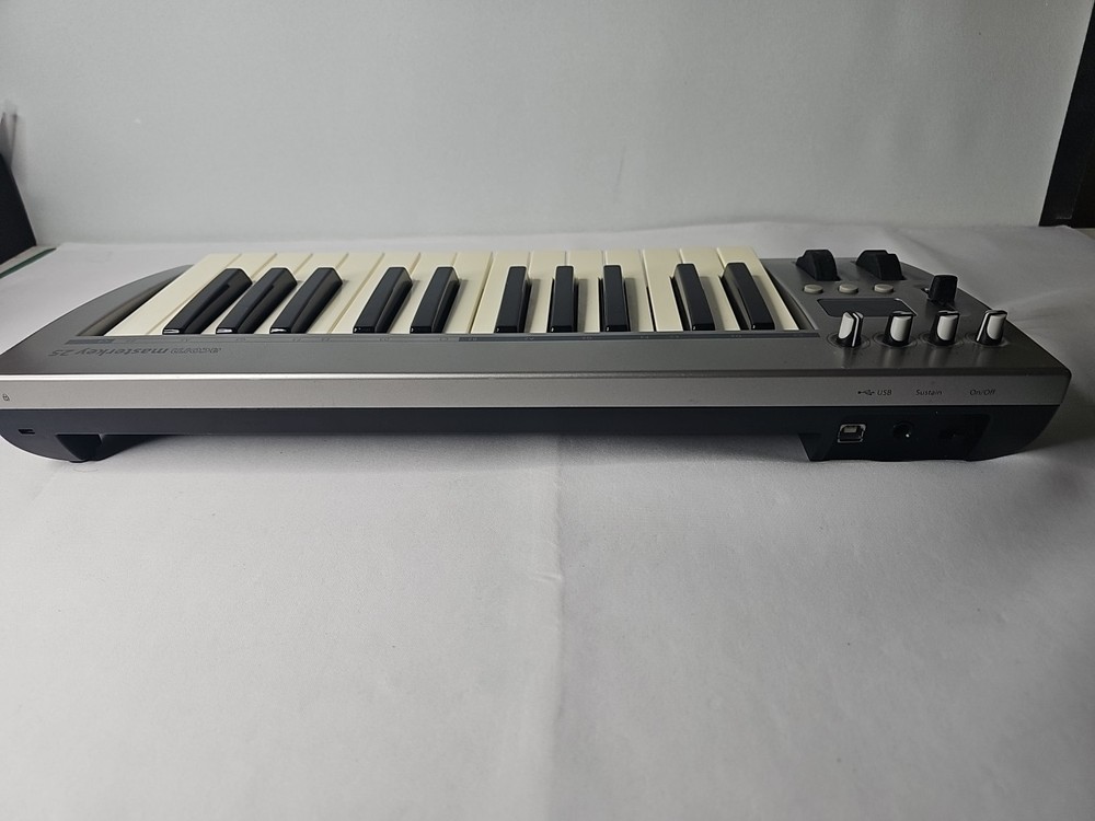 Acorn Masterkey 25 Key USB Midi Keyboard Controller - Tested