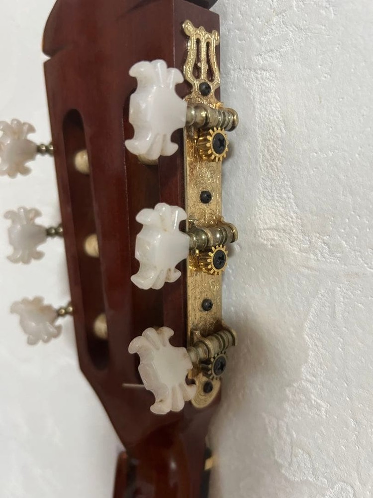 SUZUKI C-20 Classical Guitar