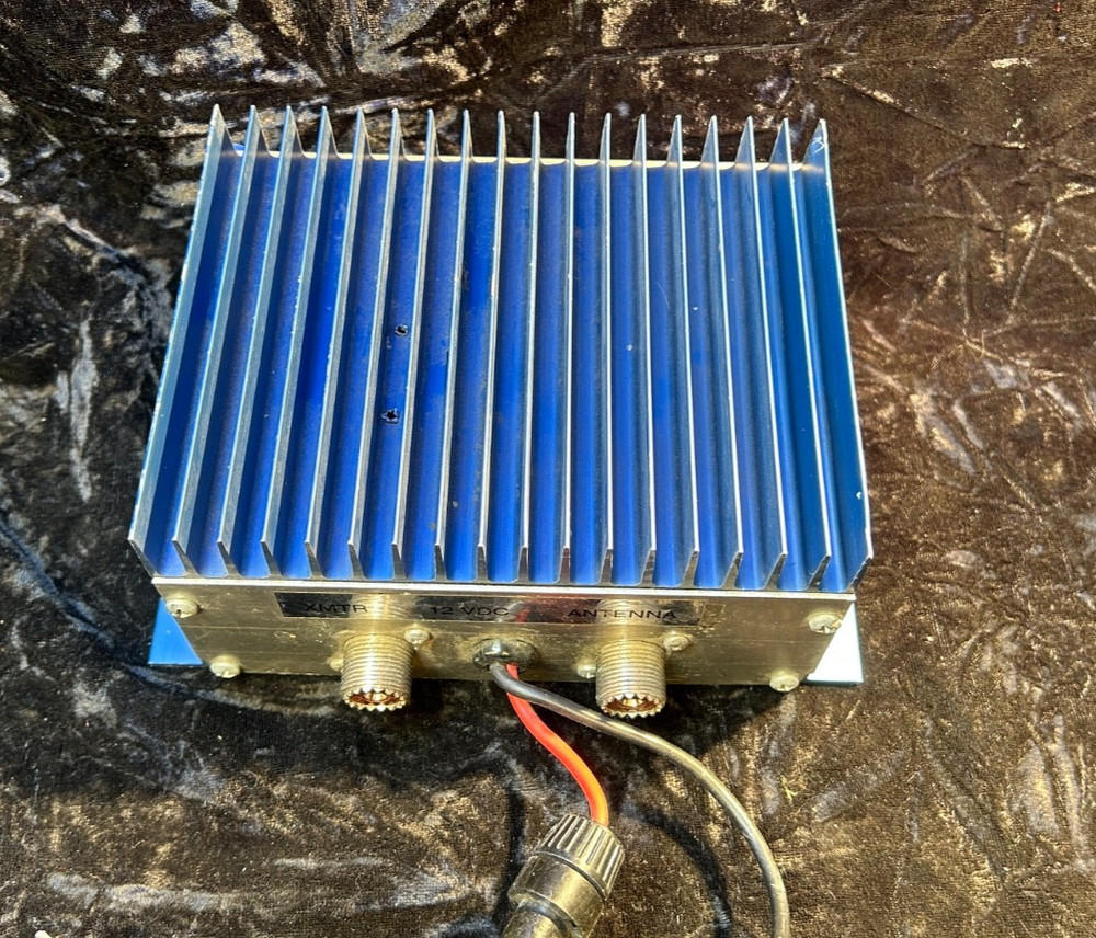 Blue Lightning 250 - 10 Meter Amplifier by Palomar Working onJ