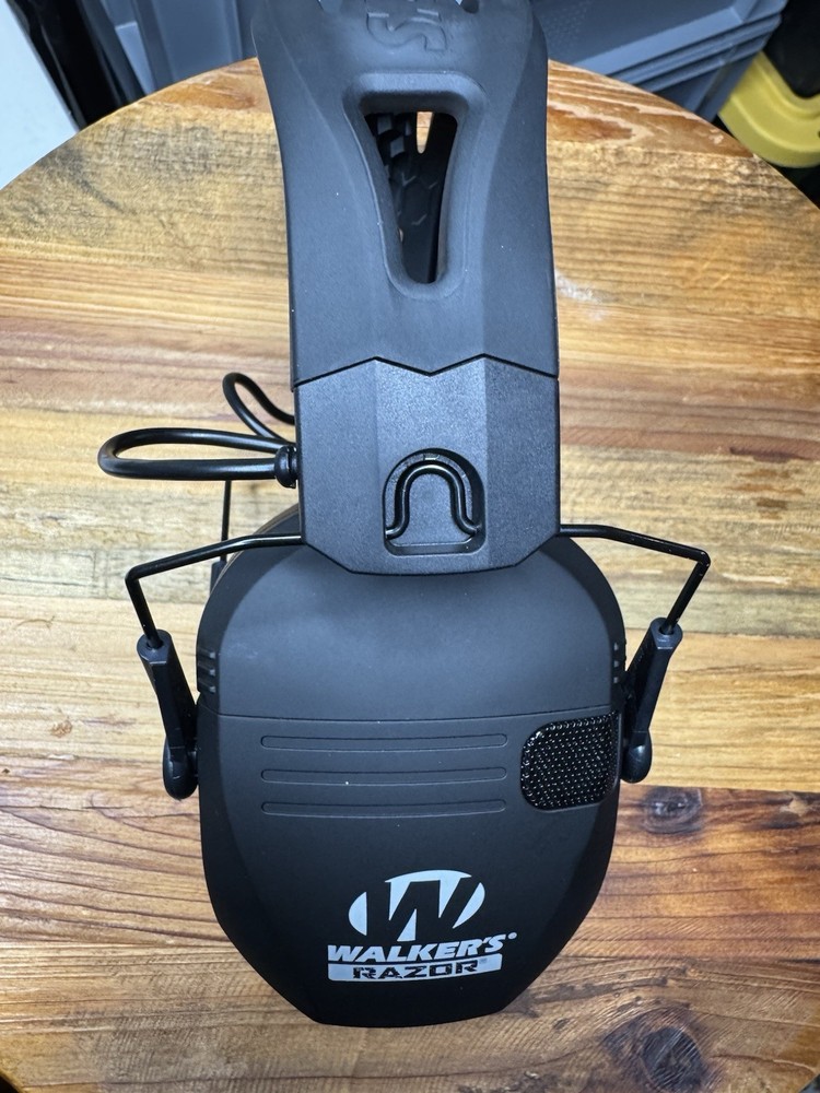 Walker' Razor Slim Electronic Muffs GWP-RSEMRH Black