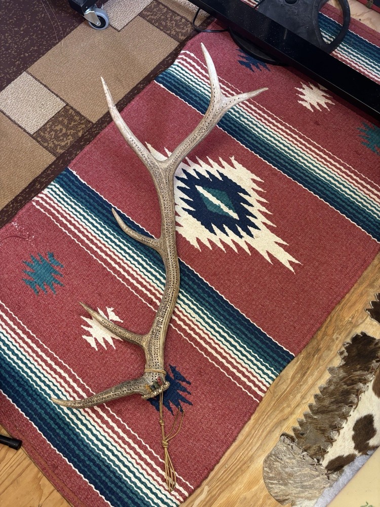 Handmade Elk Antler Cribbage Board.