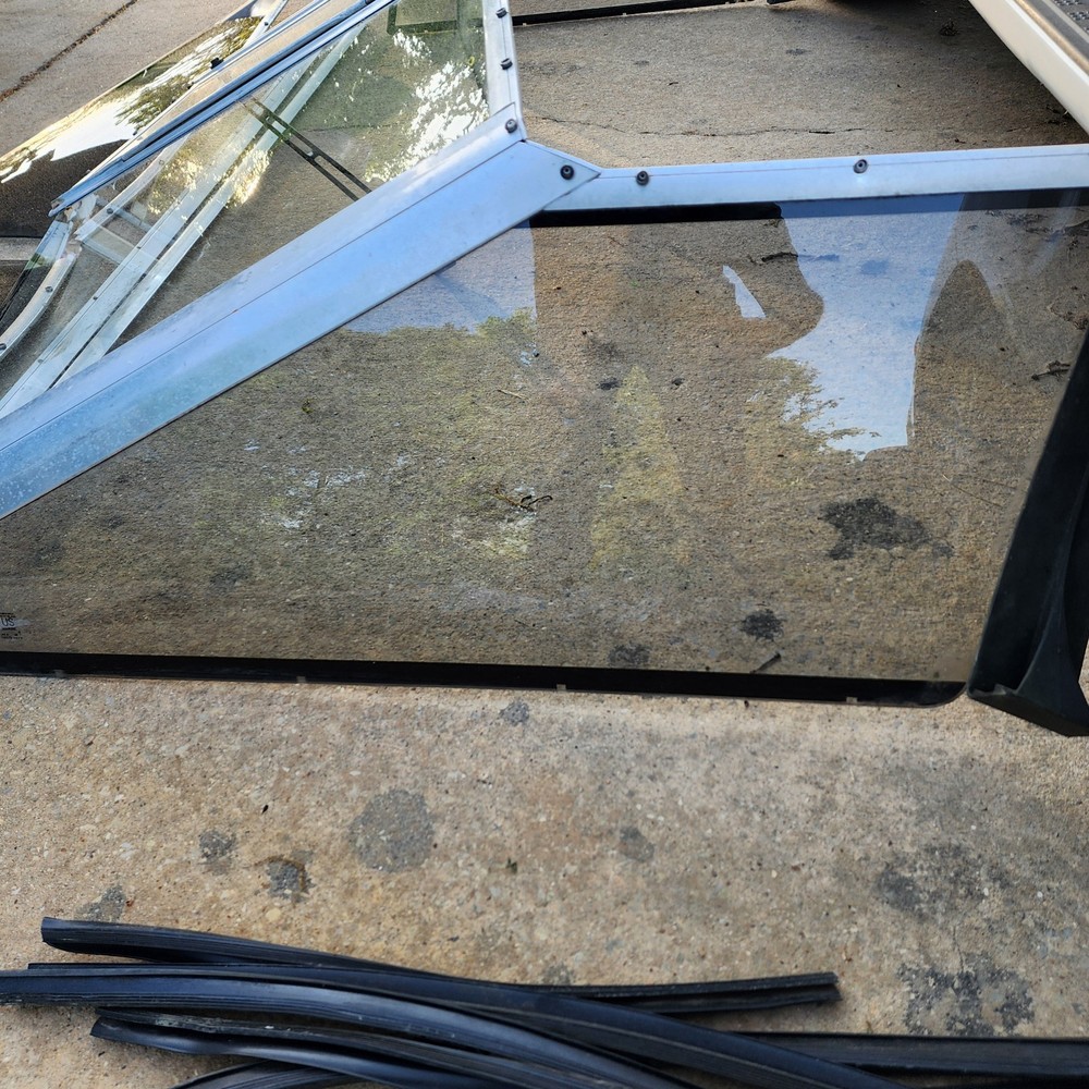 Bayliner Capri & Cobra COMPLETE Windshield & TINTED Side Glass Sections w/ Trim