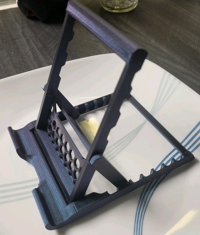 3D Printed Universal Tablet Holder - Unique Texture Stand for All Tablet Models