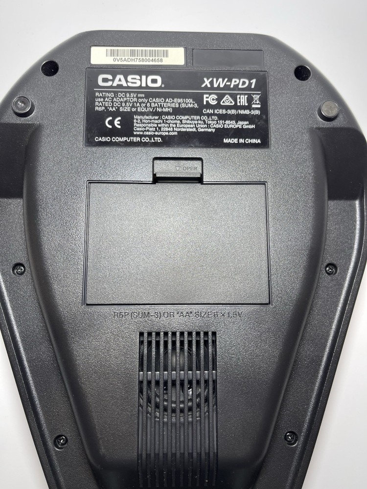 Casio XW-PD1 Sampler Sequencer DJ Controller 16 Pads