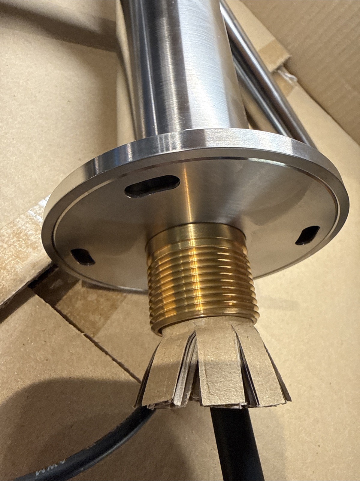 Dyson Auto Flush Tap Assy short Wall