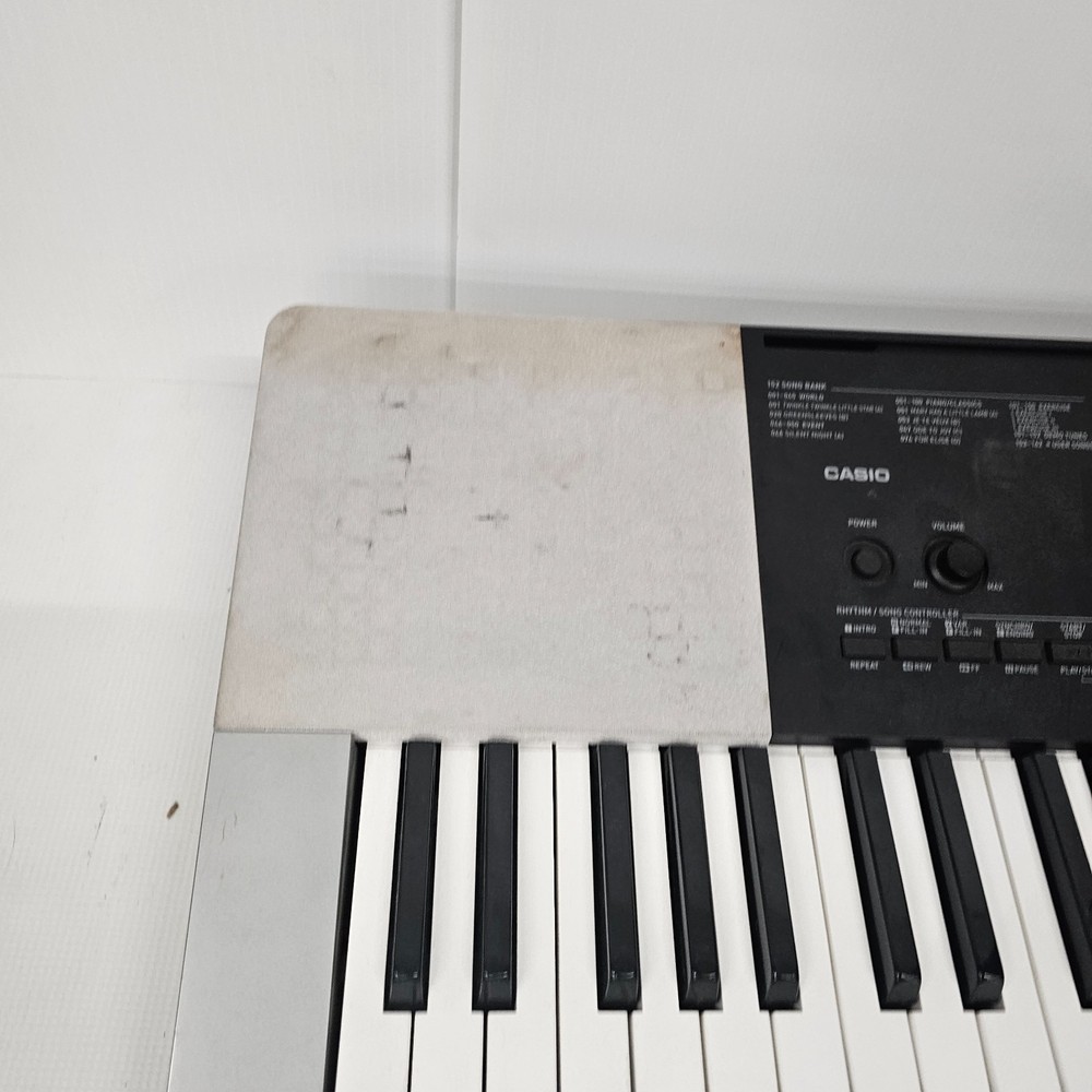 Casio Beginner Friendly MIDI Electric Keyboard 61 Keys CTK-4200
