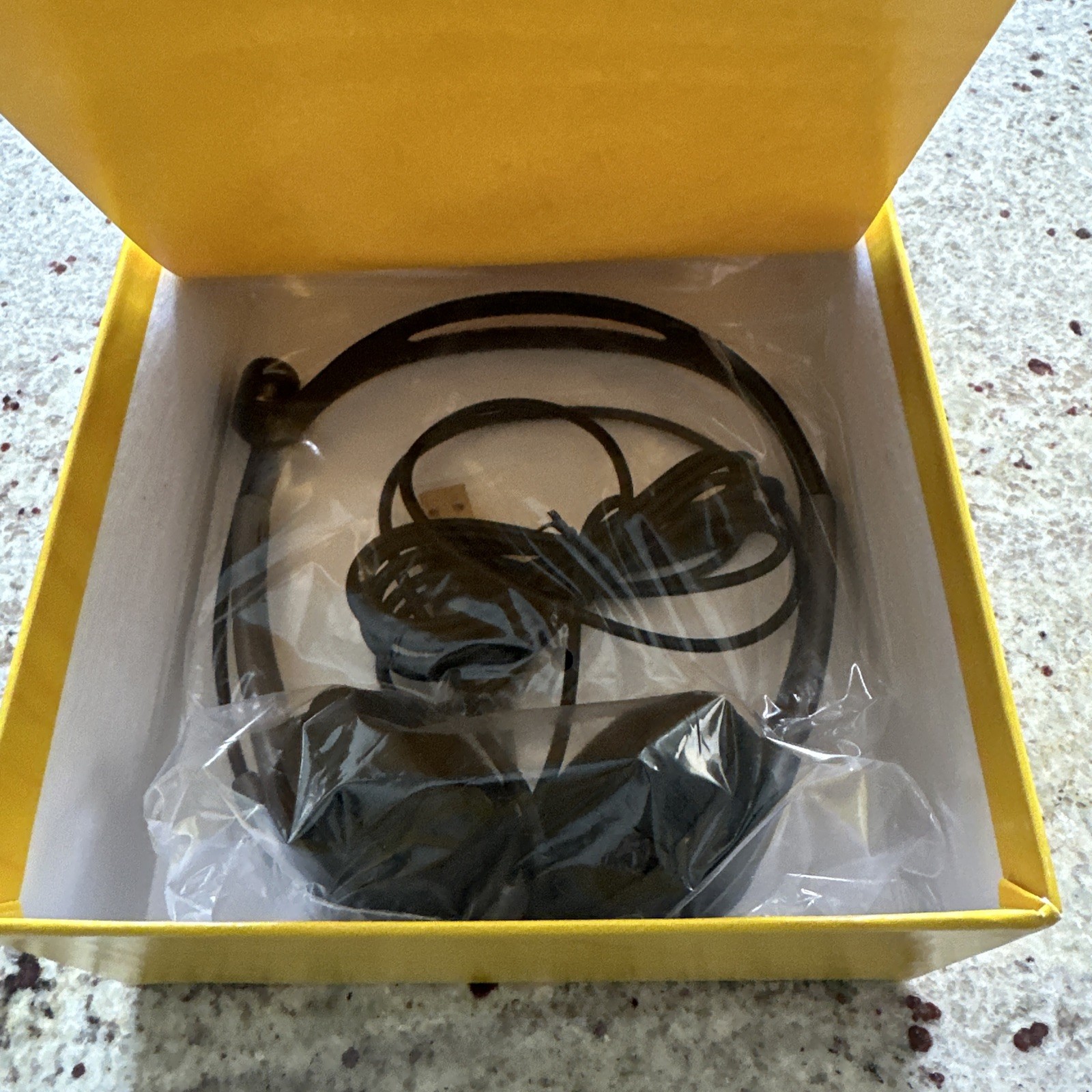 Rosetta Stone (27823) for PC, Mac - Level 1, 2 & 3 - With Headphones - Excellent