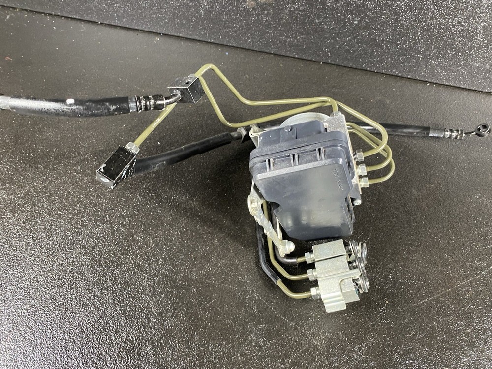 ♻️ 2018 Yamaha Niken ABS Pump Controller ♻️
