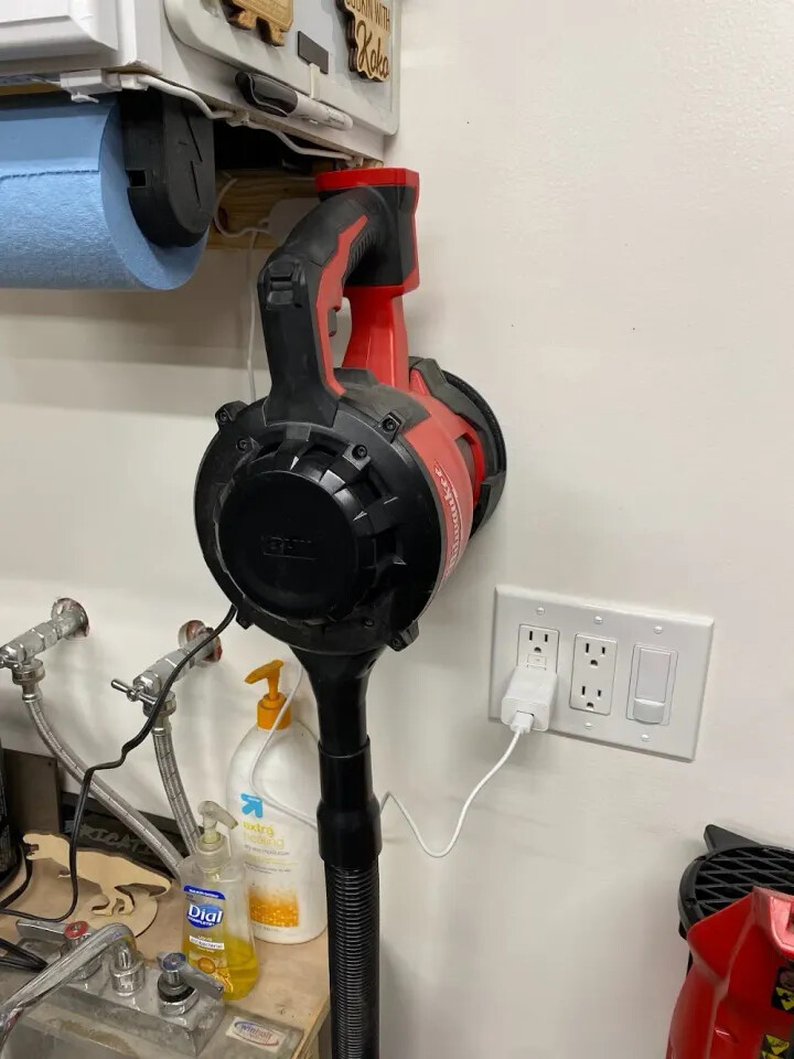 🇦🇺 Milwaukee M18 Vacuum Wall Mount - Tool Storage 🇦🇺