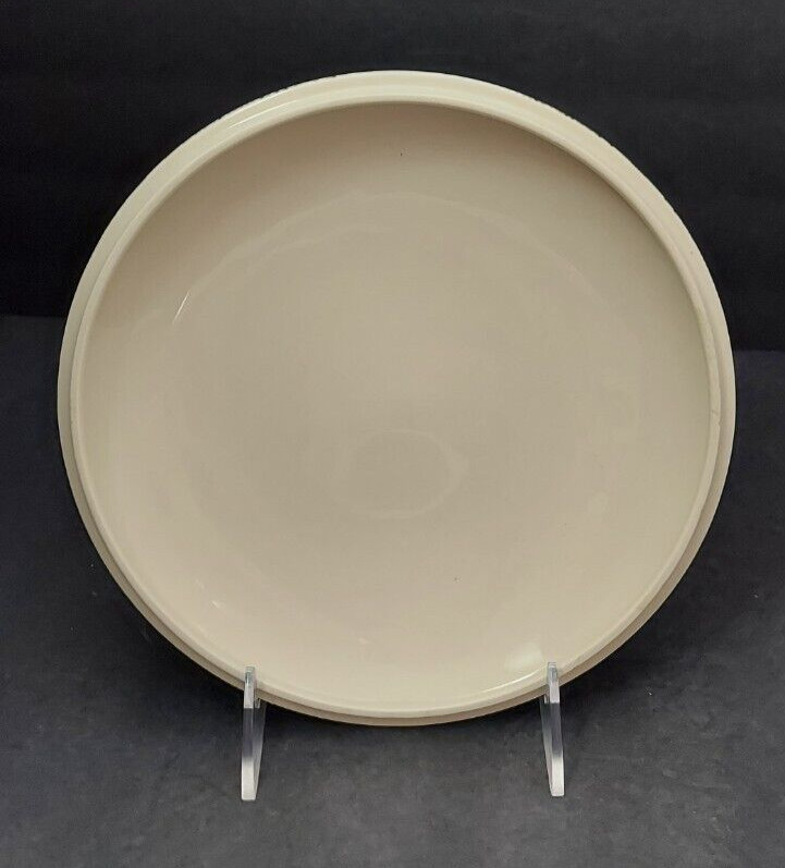 Lenox Courtyard Platinum Round Covered Vegetable
