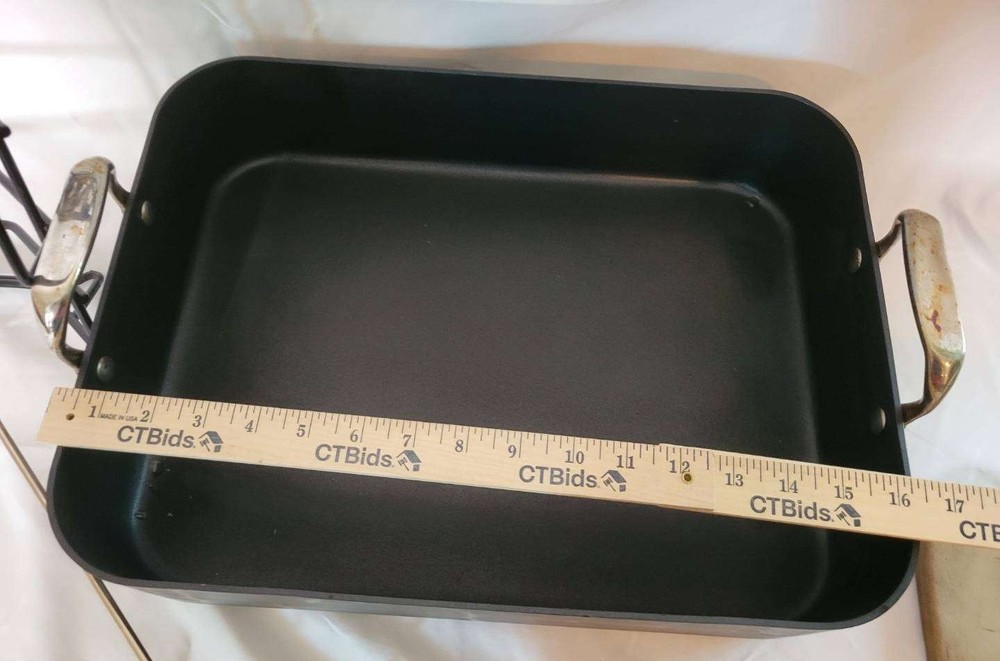Large Rectangular Roasting Pan with Rack -no lid