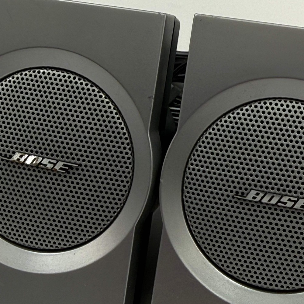 Bose Companion 3 Multimedia Speaker System Black
