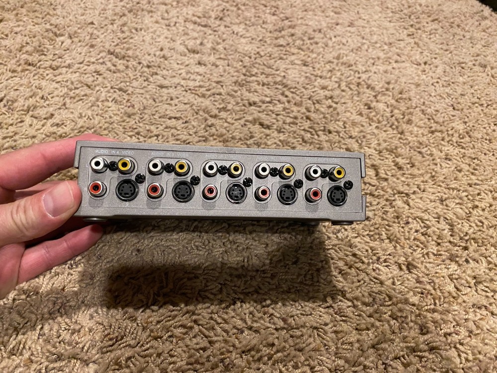 Recton 4-Input 1-Output AV Selector Switch RCA Composite S-Video