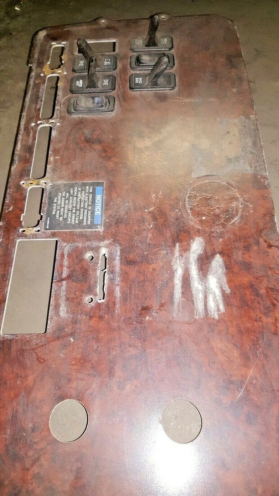 INTERNATIONAL DASH PANEL