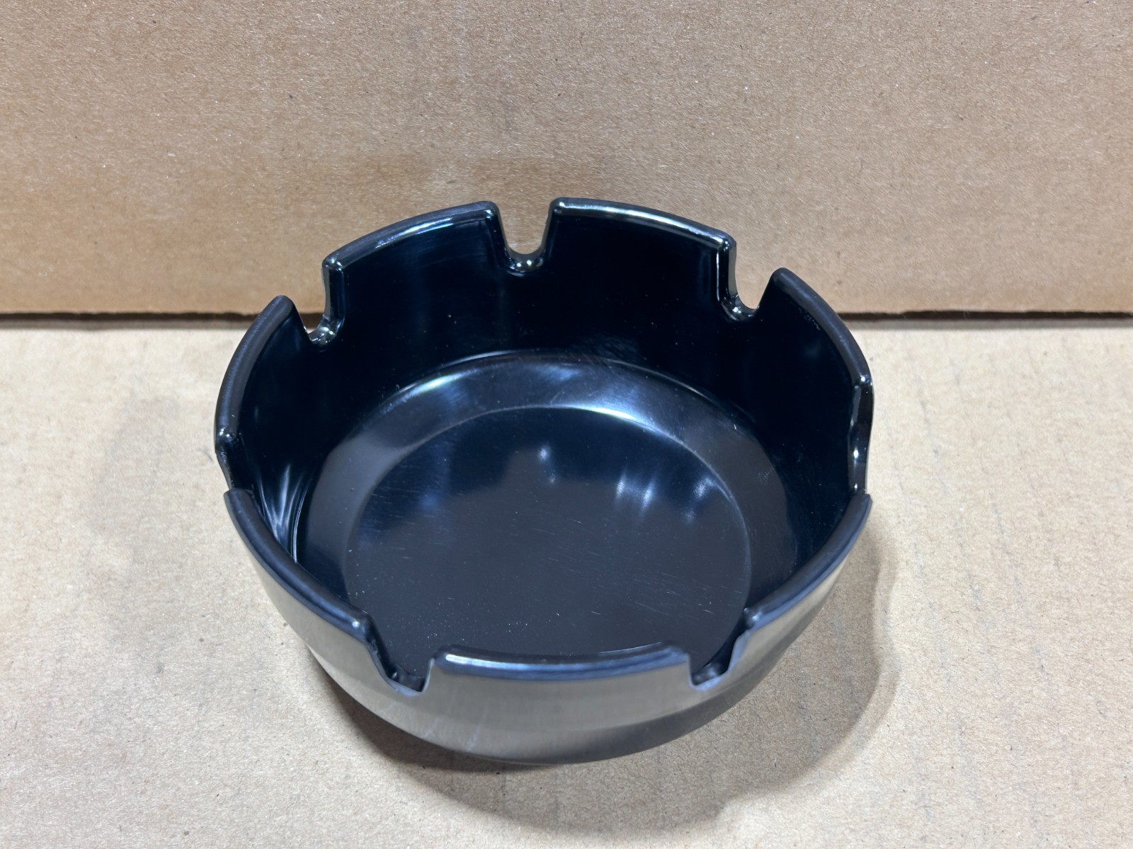 Winco MAS-4K Round Black Melamine Ash Tray Office Patio Restaurant Bar *3 PACK