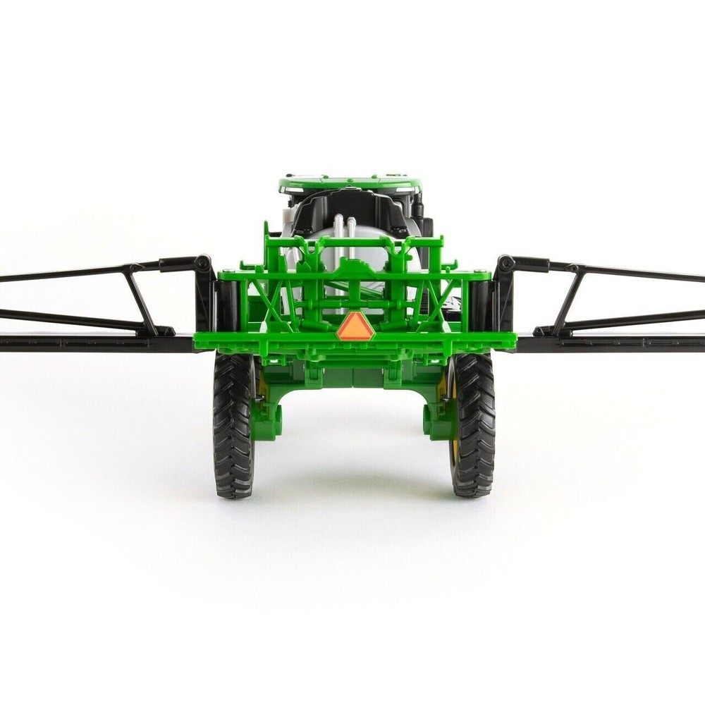 John Deere 1:32 Scale 412R Self Propelled Sprayer