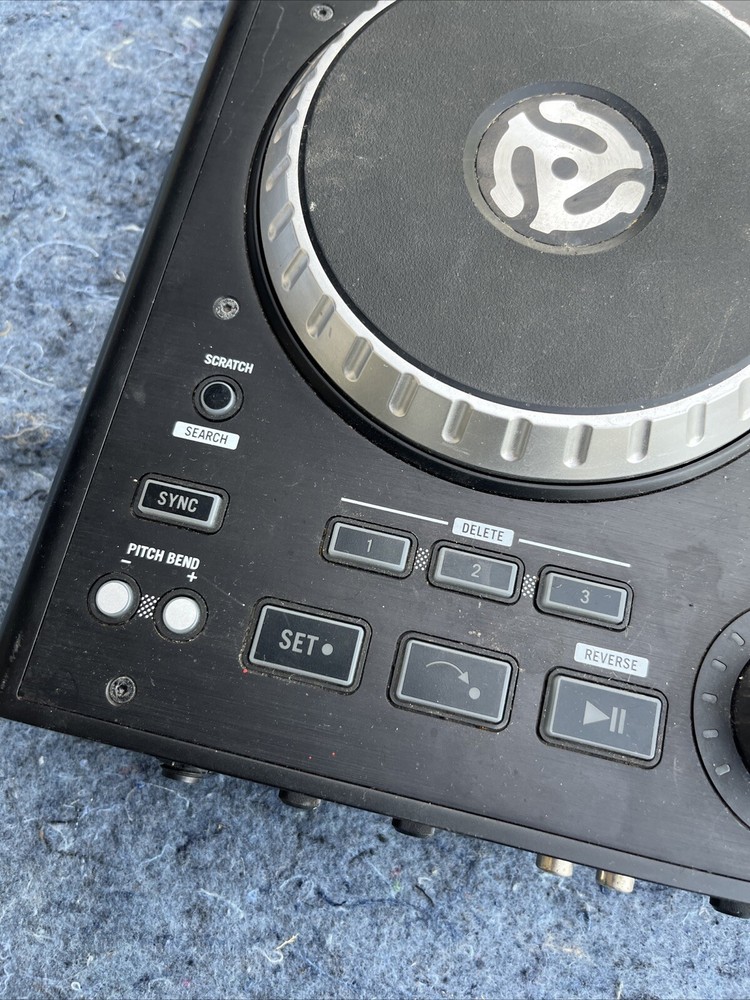 Numark IDJ PRO controller W/Case (Missing Power Cord) Parts only ,UNTESTED