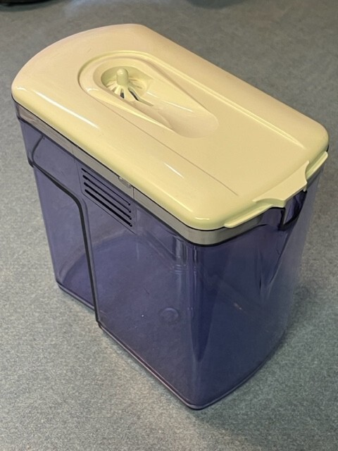 NIKKEN PIMAG AQUA POUR EXPRESS GRAVITY WATER SYSTEM #1356 REPLACE PITCHER - USED