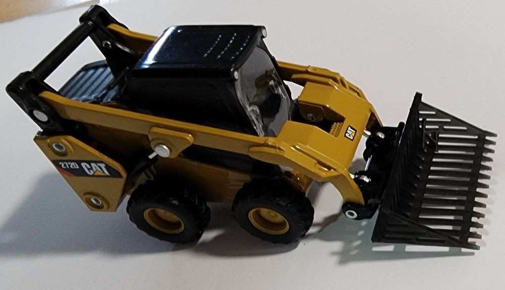 1/64 3D Printed Skid Loader Rock Bucket Attachment