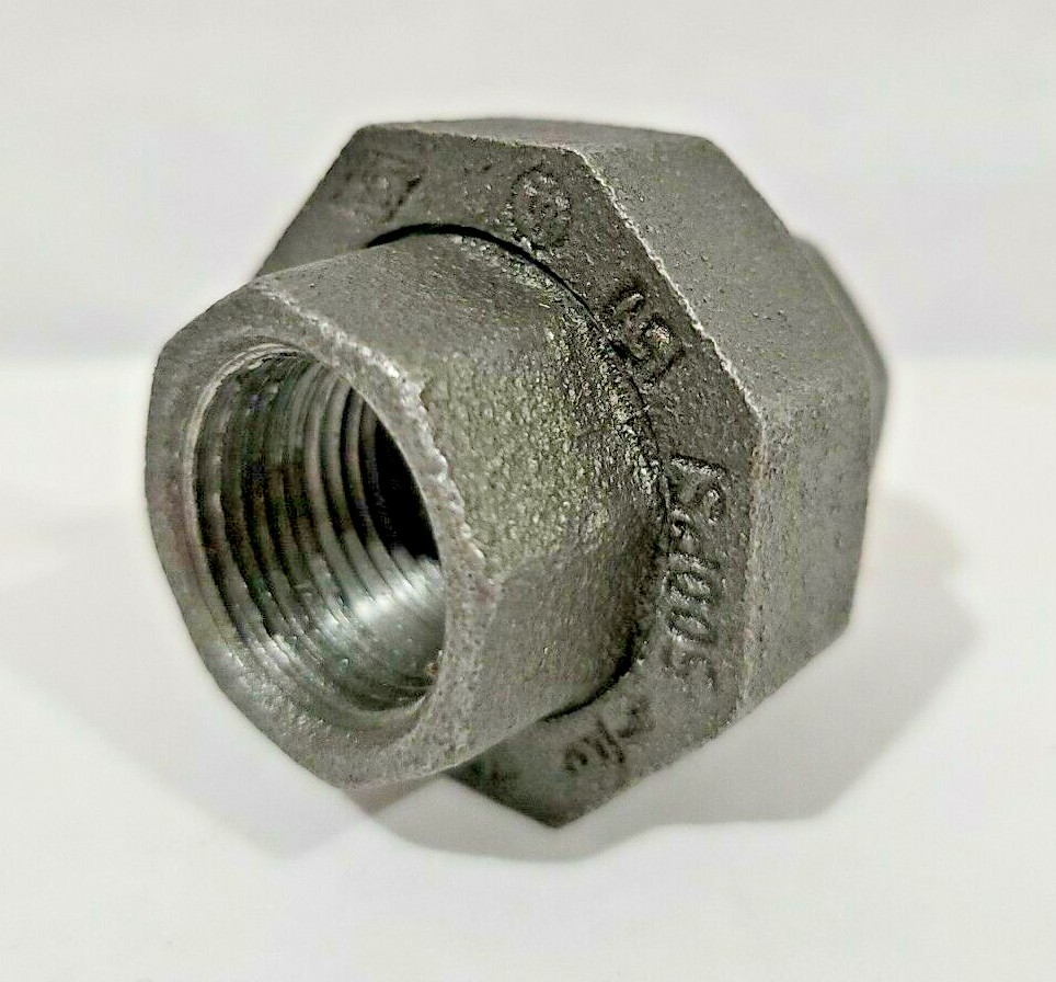 Union Pipe Coupling Threaded 500PSI 150 3/4