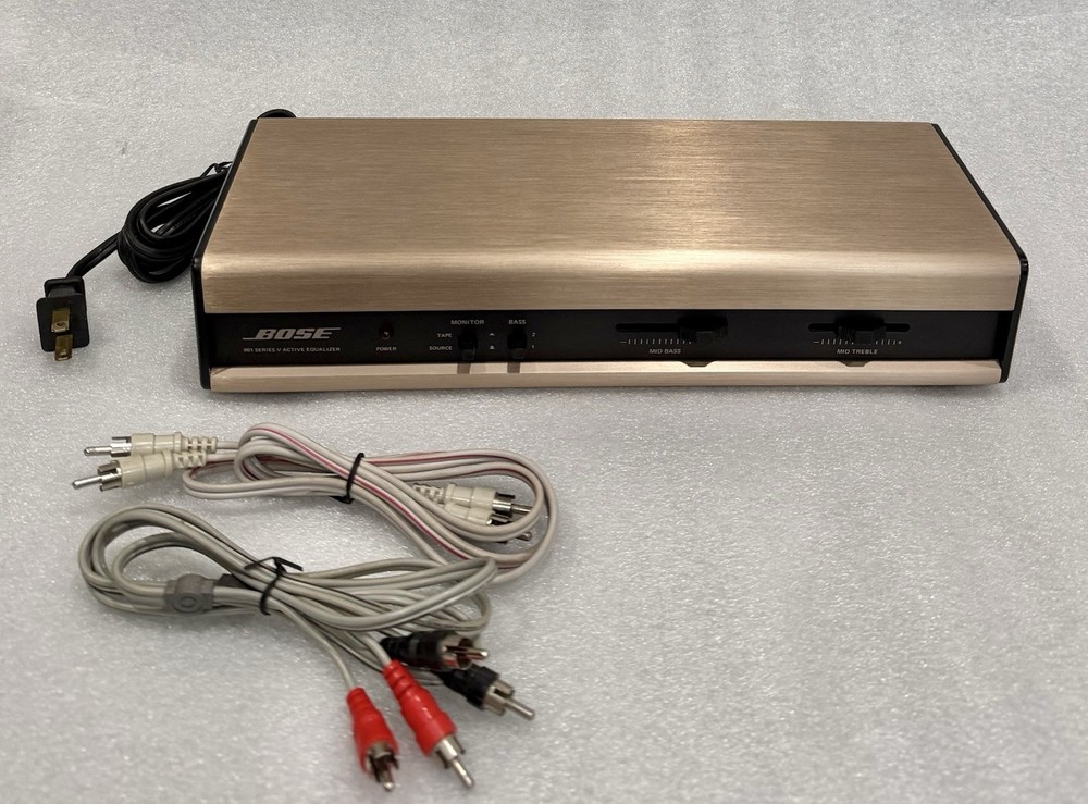 Bose 901 Series V Active EQUALIZER       EXCELLENT Cond. • Powers On