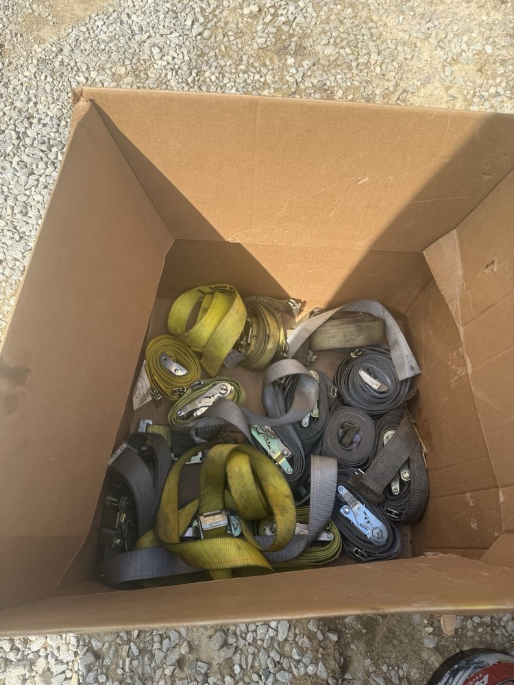 15 E Track Ratchet Straps