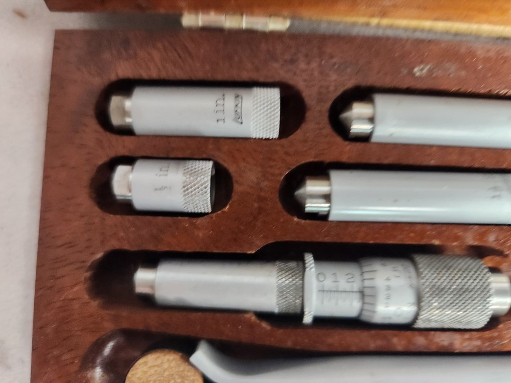LUFKIN RULE NO 680A Inside Micrometer SET 1.5-8" Complete