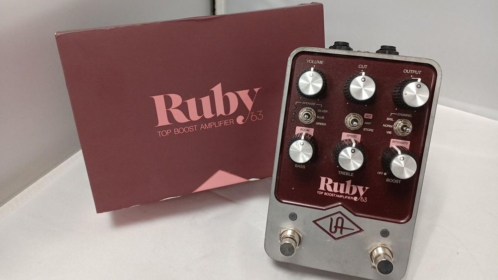 UNIVERSAL AUDIO UAFX RUBY/63 ANPLIFIER Effector