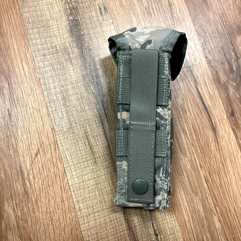 9037A, ABU Modular Flashlight Pouch