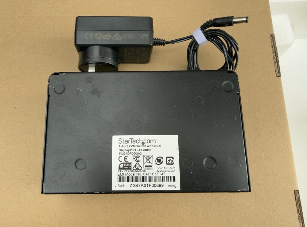 StarTech SV231DPDDUA 2-Port Dual DisplayPort USB KVM Working