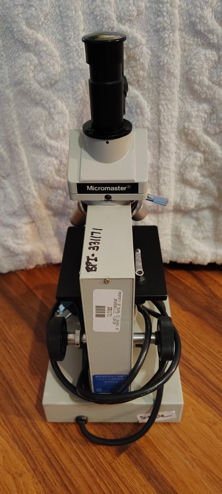 Micromaster Fisher Scientific Model E Microscope LR33410 W/ 4 Objectives ,10x