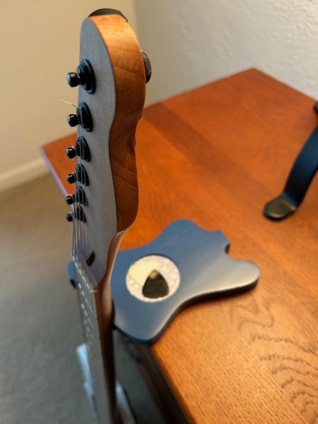 Electric Guitar Fire B Style Rest