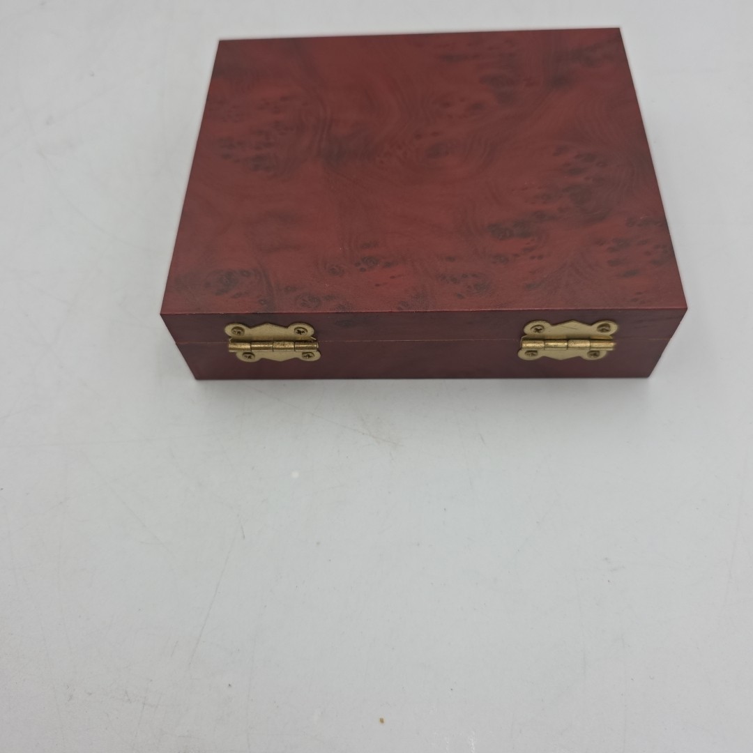 Gold Hunting Knife in Case with Buck Picture on Knife and Inside Box 7"