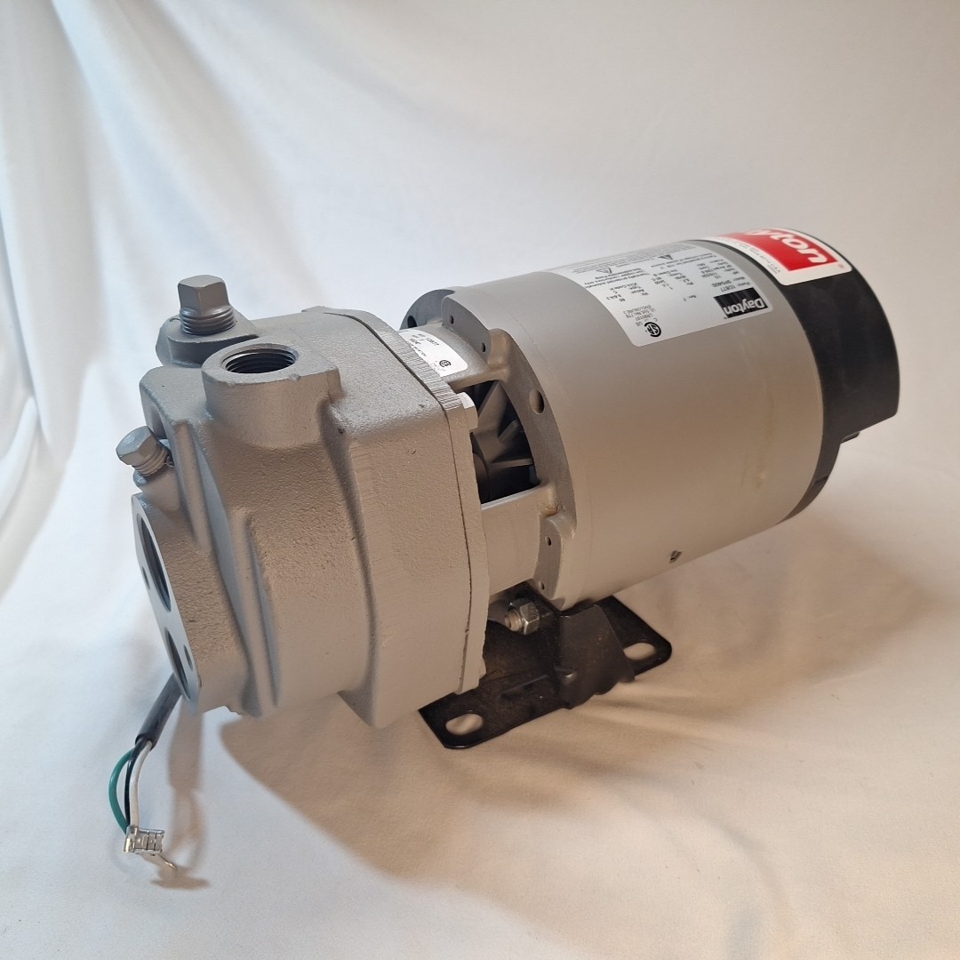 Dayton 1D877 Convertible Well Jet Pump 1/2 HP 1.25" Inlet 0.75" Discharge