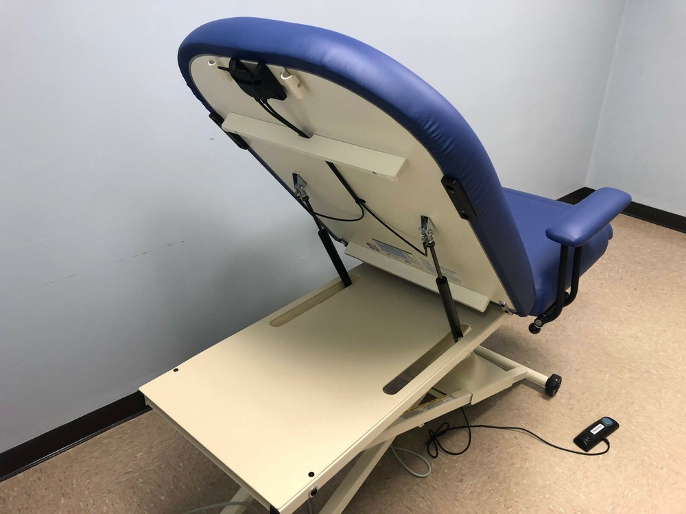 Oakworks EC Procedure Chair