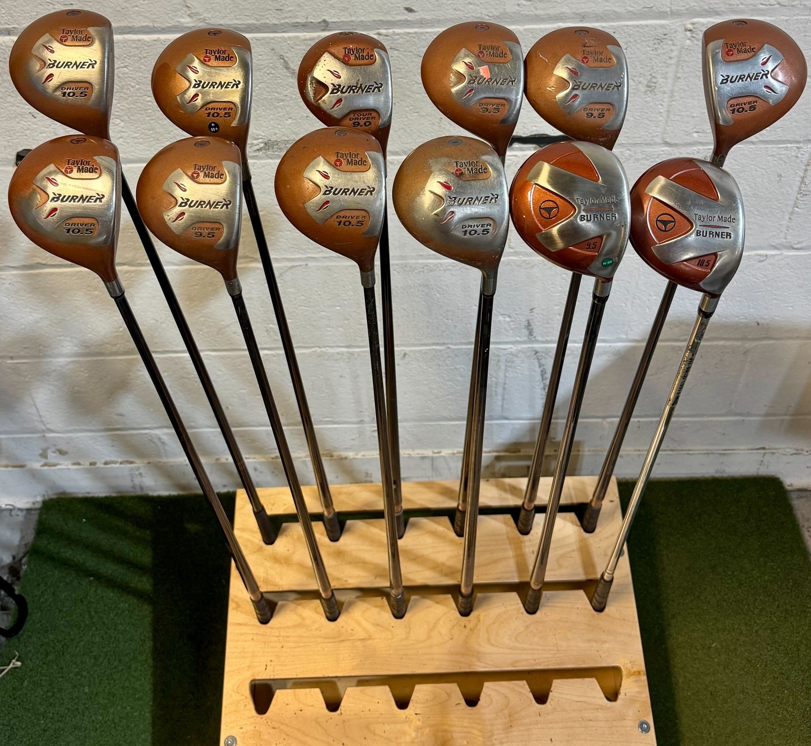 Wholesale Lot of 25 Golf Clubs - TaylorMade Drivers