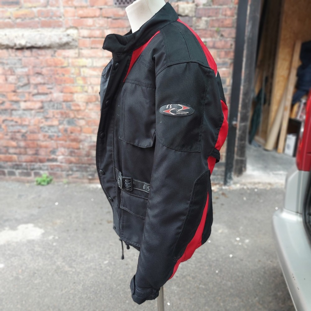 RS Performance Motorcycle Jacket Mens Size 42 black Red Textile Protection Lined