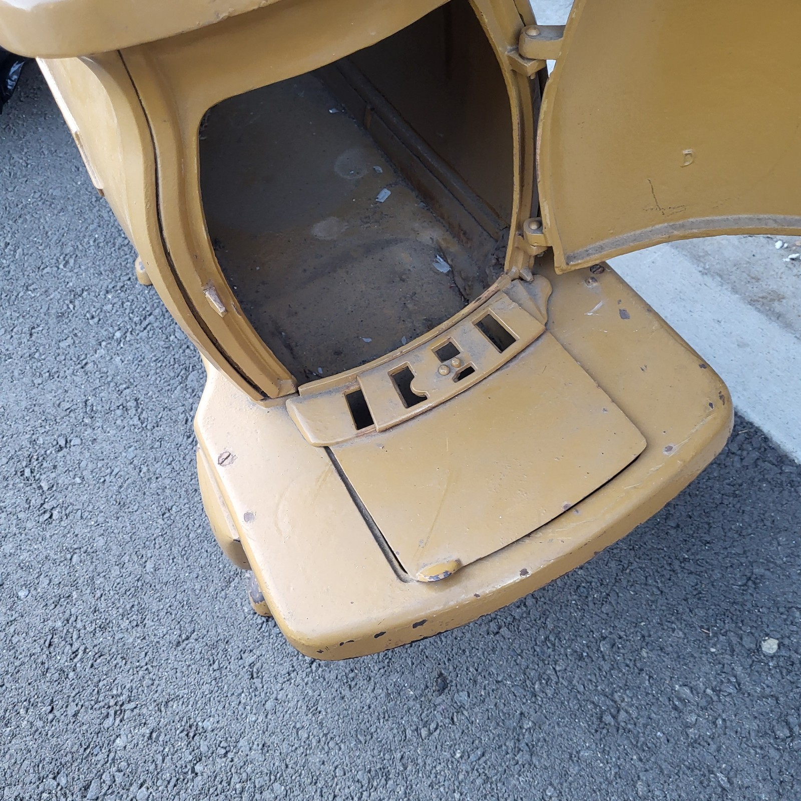 Antique Dudley Cast Iron Oven Stove,Fireplace, 34x26x14